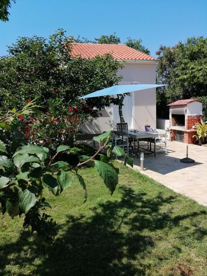 Casa Elysium Villa Ровин Екстериор снимка